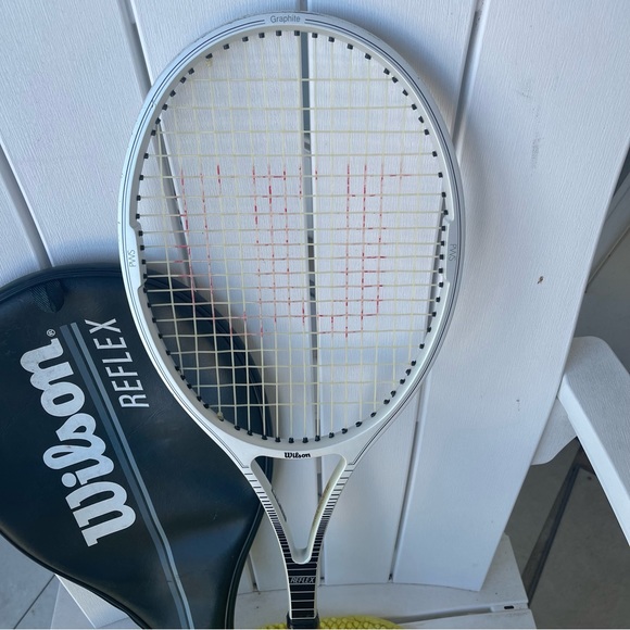 WILSON REFLEX MIDSIZE TENNIS RACQUET - Picture 3 of 6